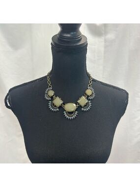 Mythologies green oval round square blue crystal rhinestone statement necklace